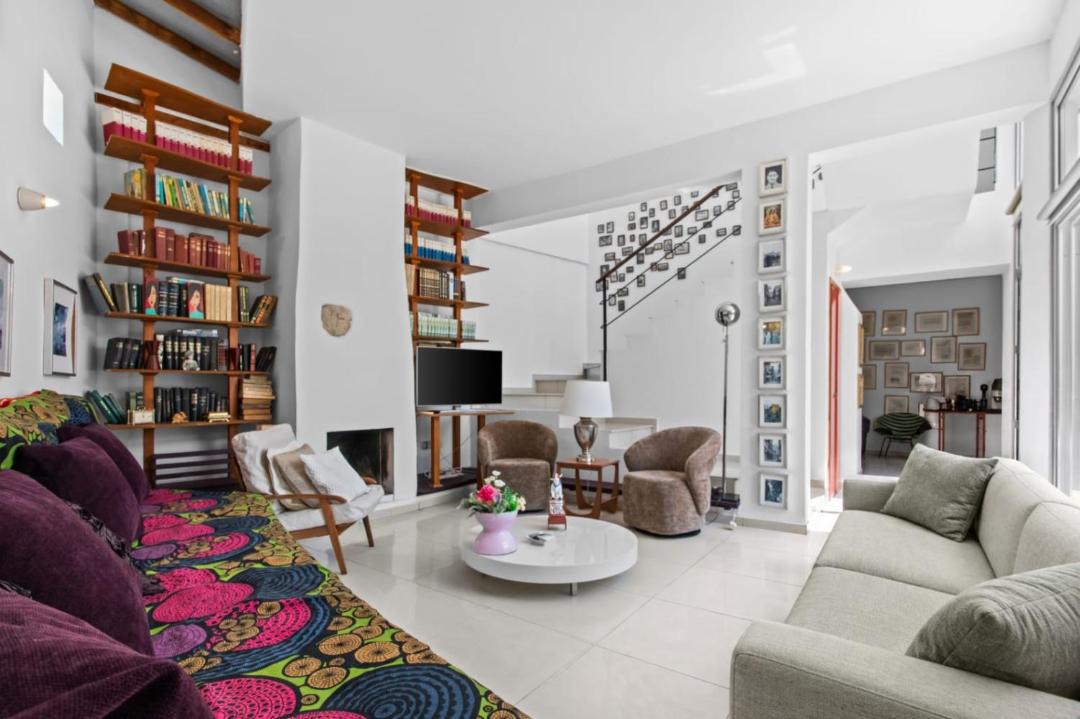 Lasa House | Zoe