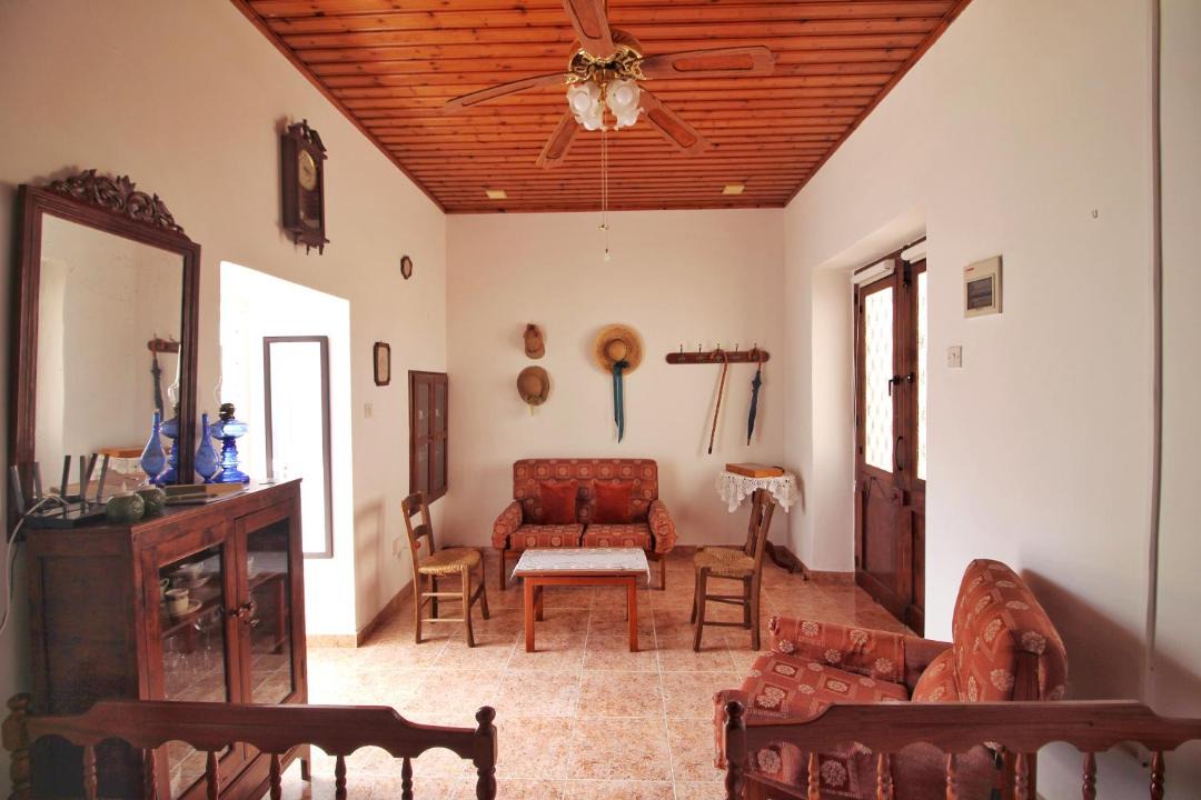 Geroskipou House | STAY Nik's Nest House