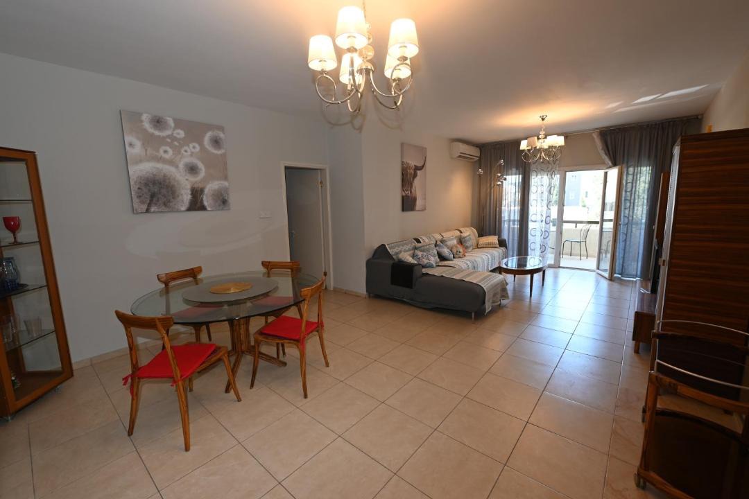 Agios Athanasios Apartment | 50 meters to the beach 3 bedroom appartment