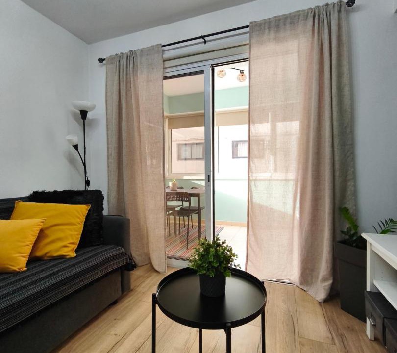 Skala Apartment | Renovated 2BR Apt near Mackenzie Beach - New Sunrise 105