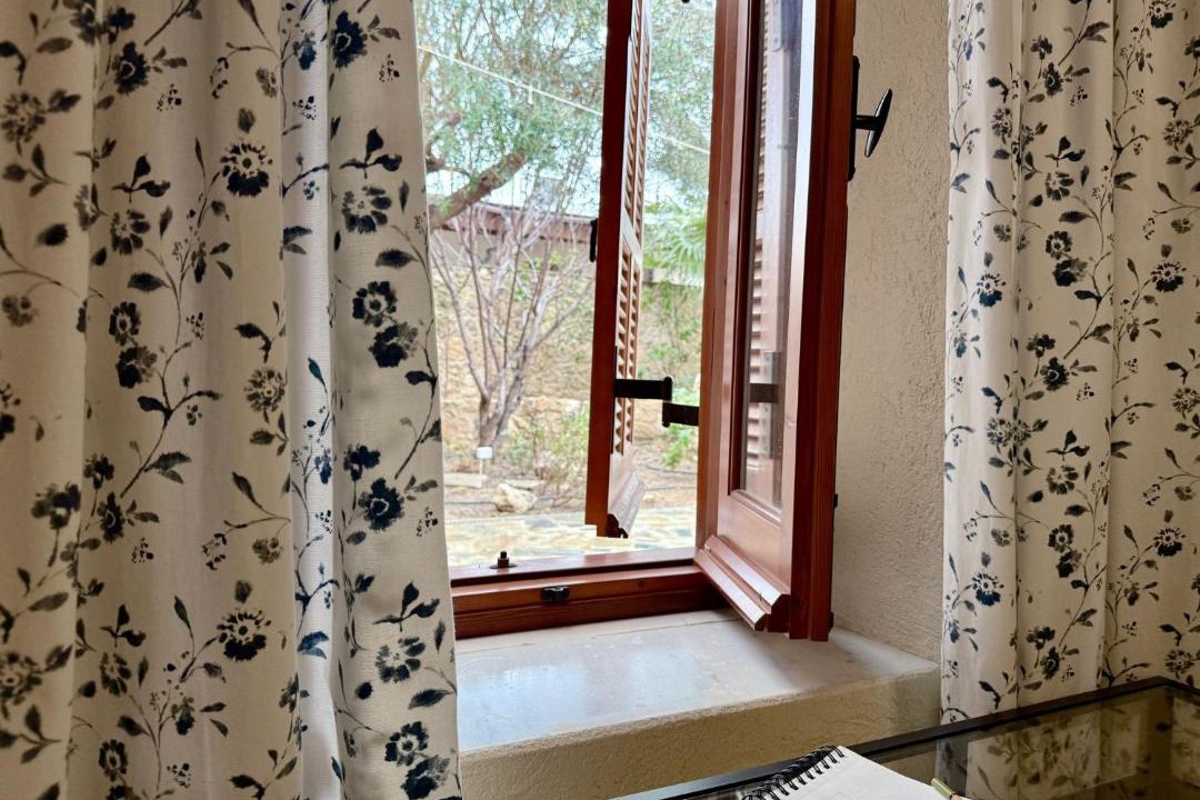 Mesa Chorio House | Paphos Traditional Holiday House