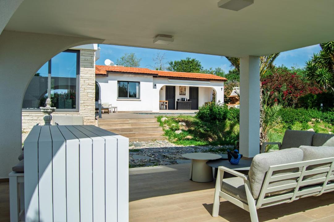 Anarvagos House | Villa Leda - The Guest Wing