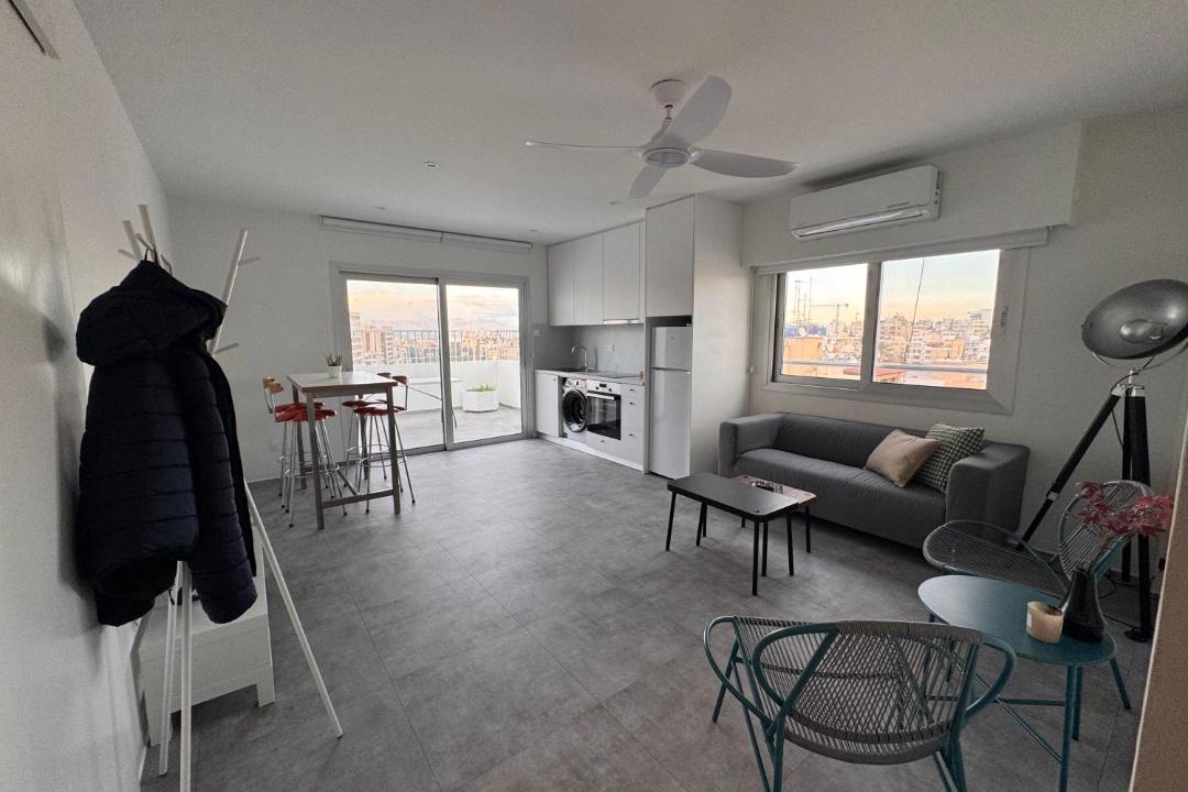 Lykabittos Apartment | Skyhigh Urban Apts