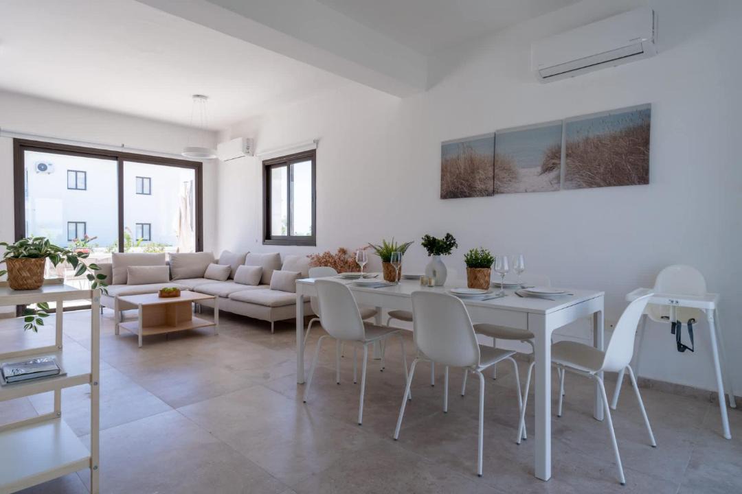 Softades Villa | Private Pool 3BR Villa Near Beach Larnaca