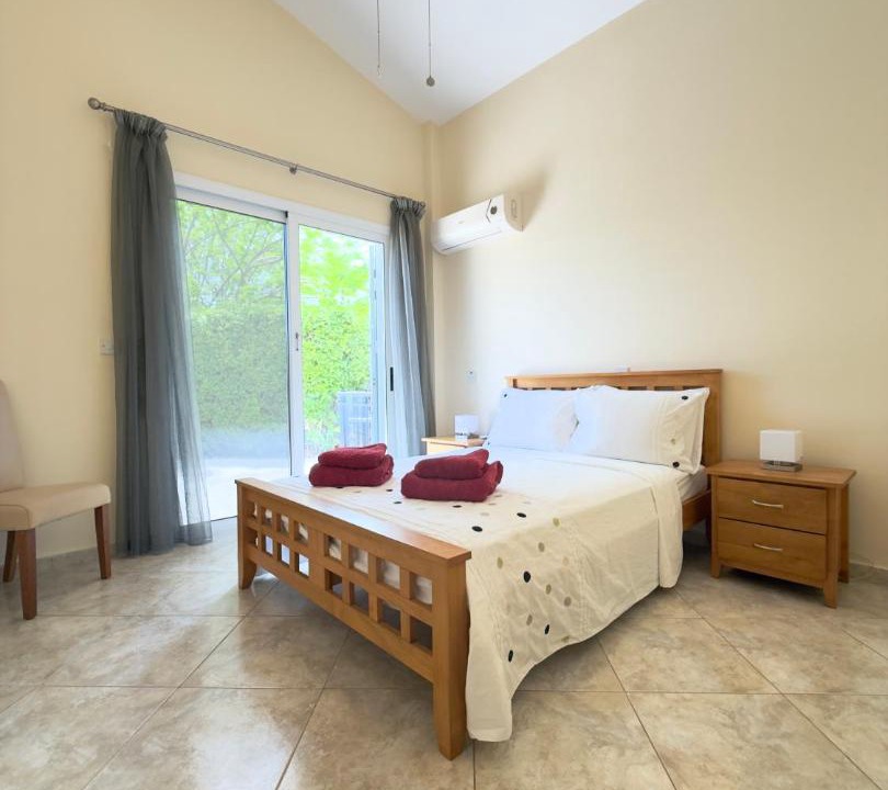 Peyia Town Villa | Leo's Paradise Villa Family Home Away From Home with Large Pool