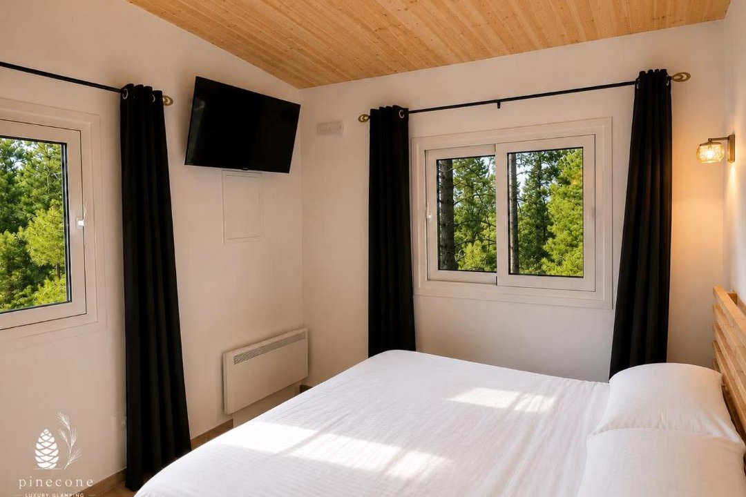 Vasa Koilaniou House | Pinecone Luxury Glamping