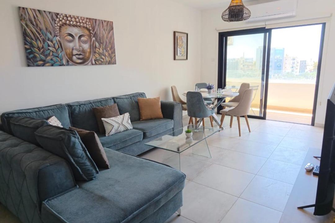 Larnaca City Centre Apartment | The Blue Eye Apartment
