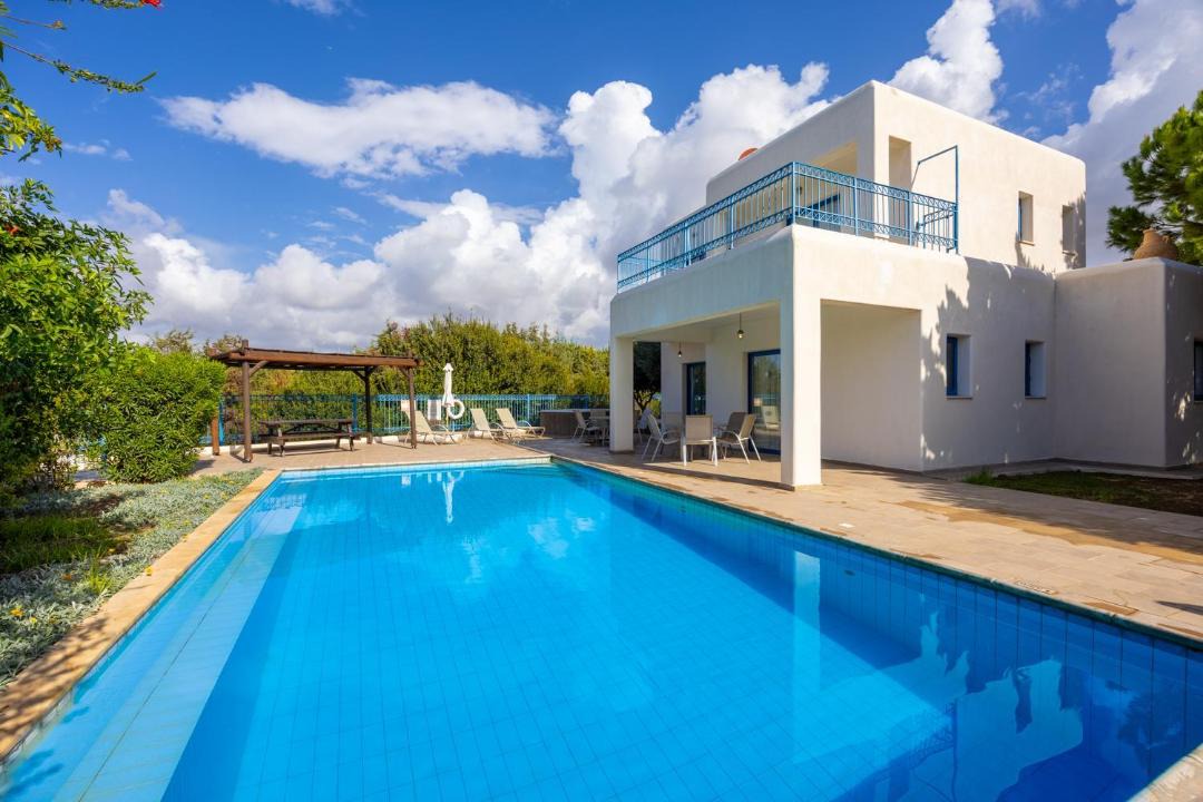 Agios Georgios Pegeias Villa | Azzurro Holiday Villas