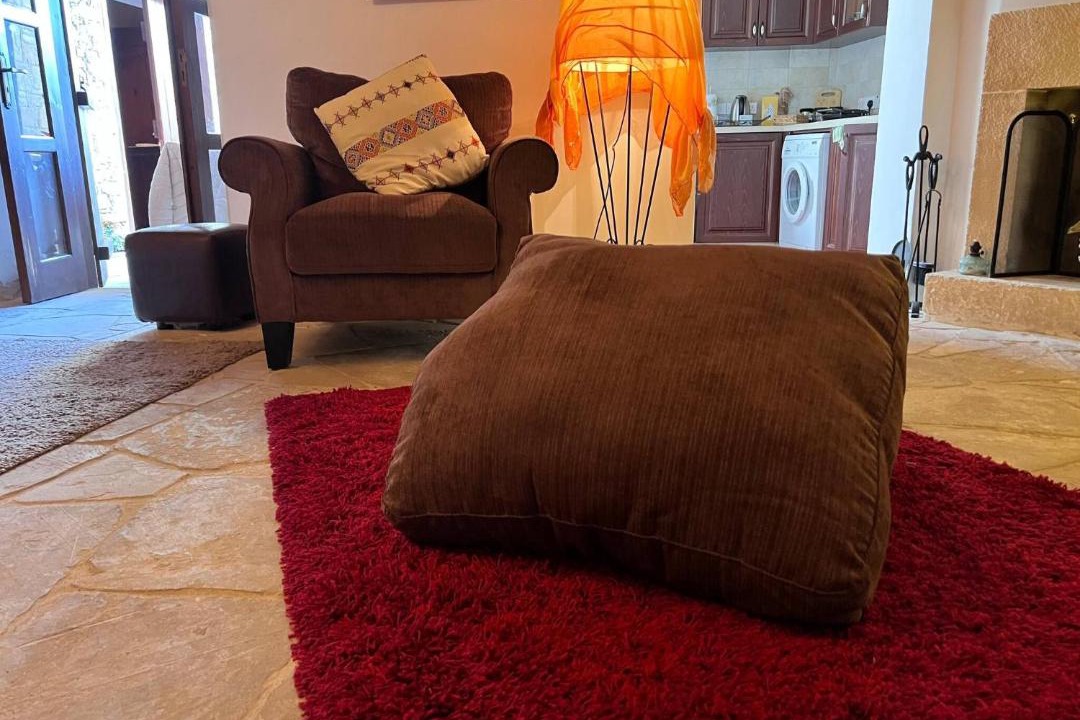 Vasa Koilaniou Villa | Charming 3-Bedroom Cottage in Heart of Vasa Koilaniou