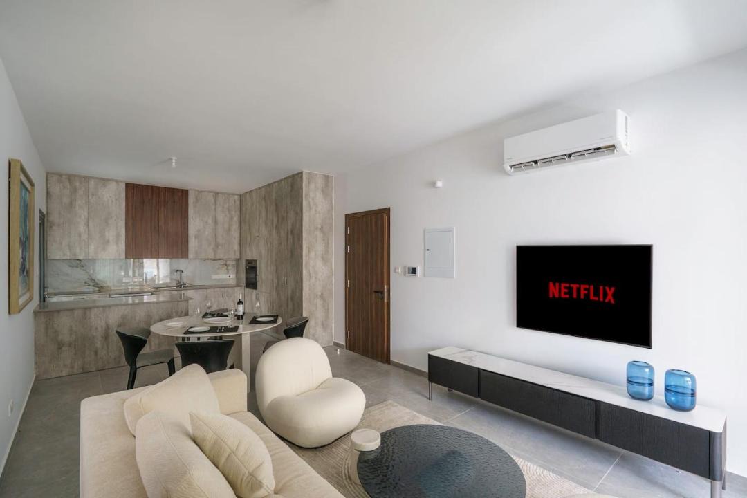 Livadia Apartment | Kalamon Luxury Suite 203 w Pool and Gym