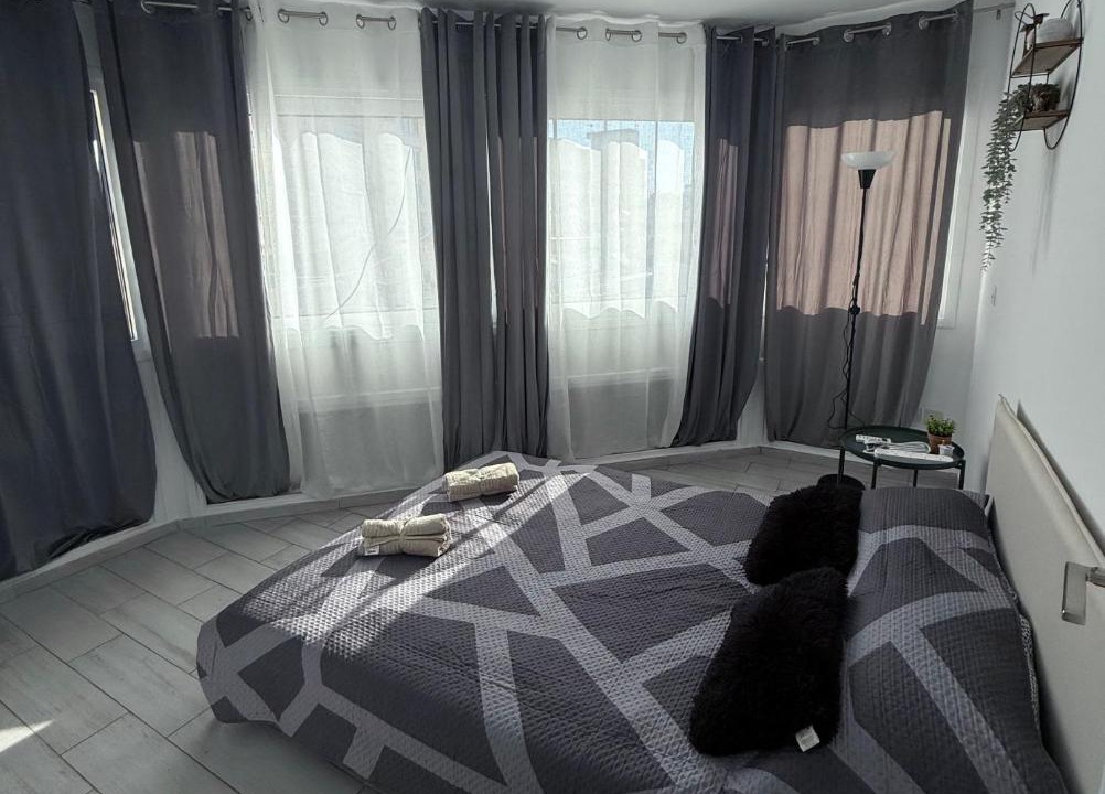 Larnaca Hostel | Kypa rooms 50 steps to the beach