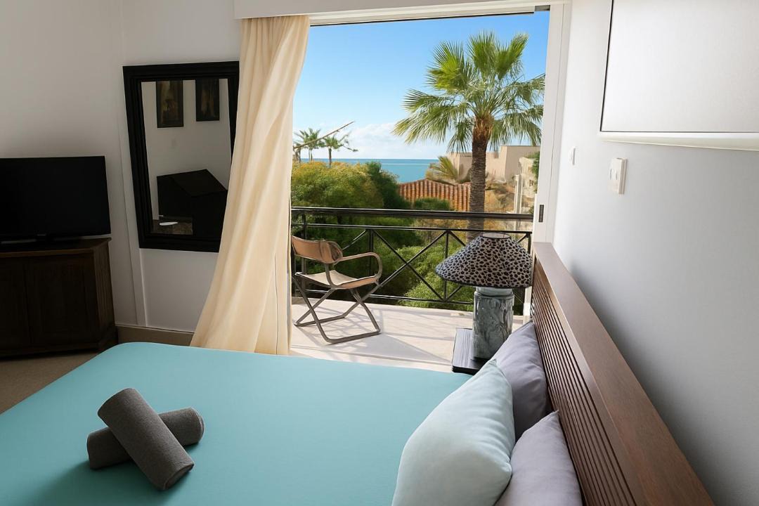 Pyrgos House | Sea view Beach House with Pool