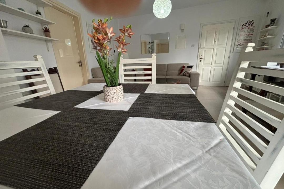 Larnaca City Centre Apartment | Modern 2BR Apartment 70m from Finikoudes beach