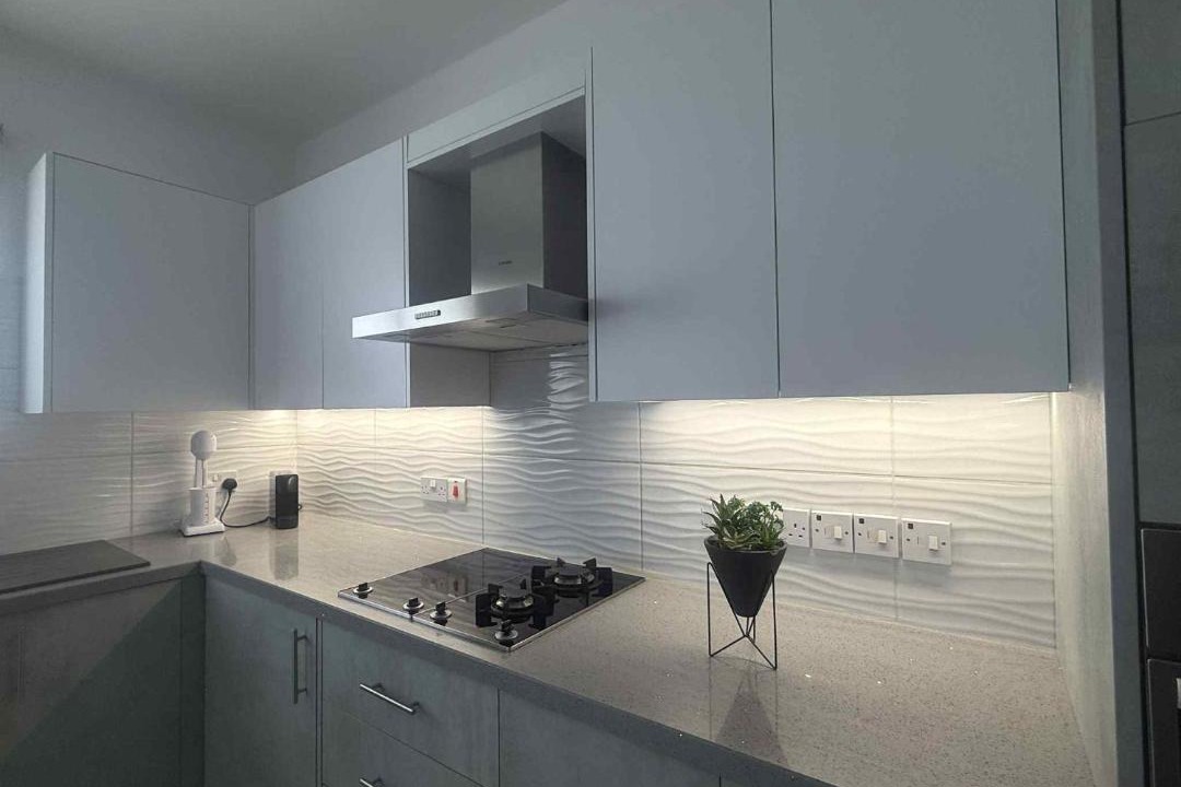 Strovolos Apartment | La Vie Royale Suite