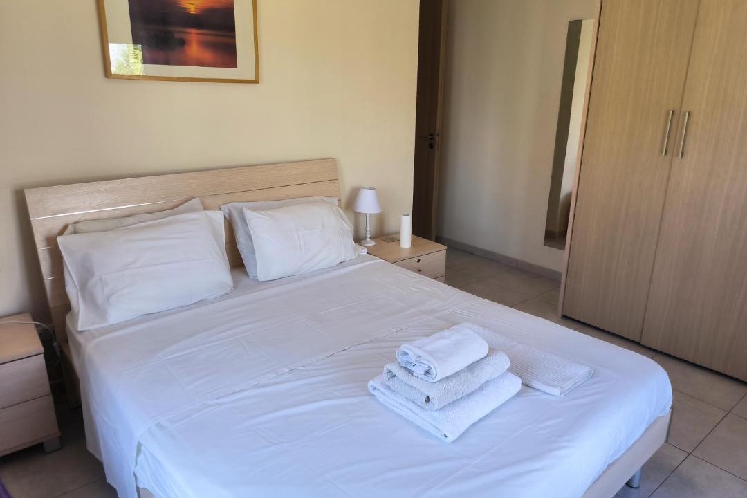 Kiti Apartment | 2 Bed Apartment in Kiti with Communal Pool
