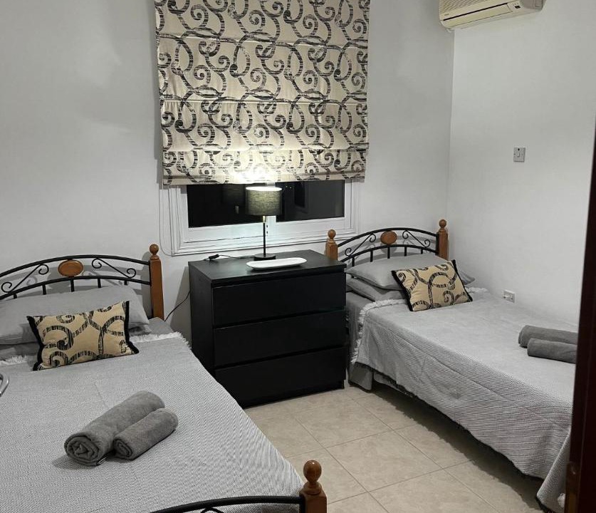 Oroklini Apartment | 2 Bedroom Penthouse Apartment in Oroklini with Communal Pool
