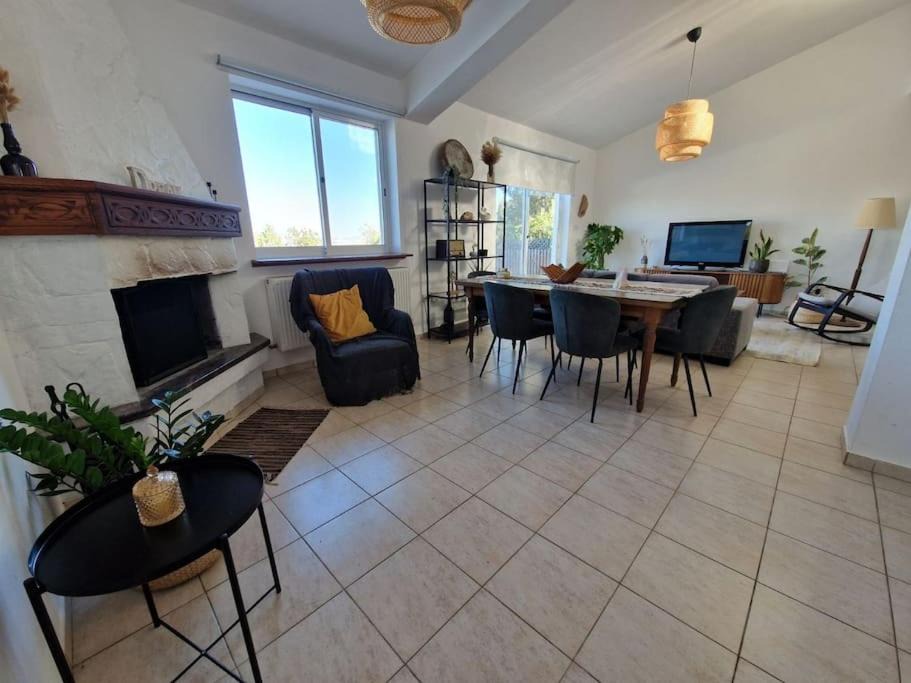 Kallepia Villa | Peaceful Kallepia Villa with Private Pool & Mountain Views
