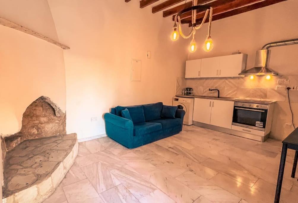 Marathounta Apartment | Small village home in Marathounta
