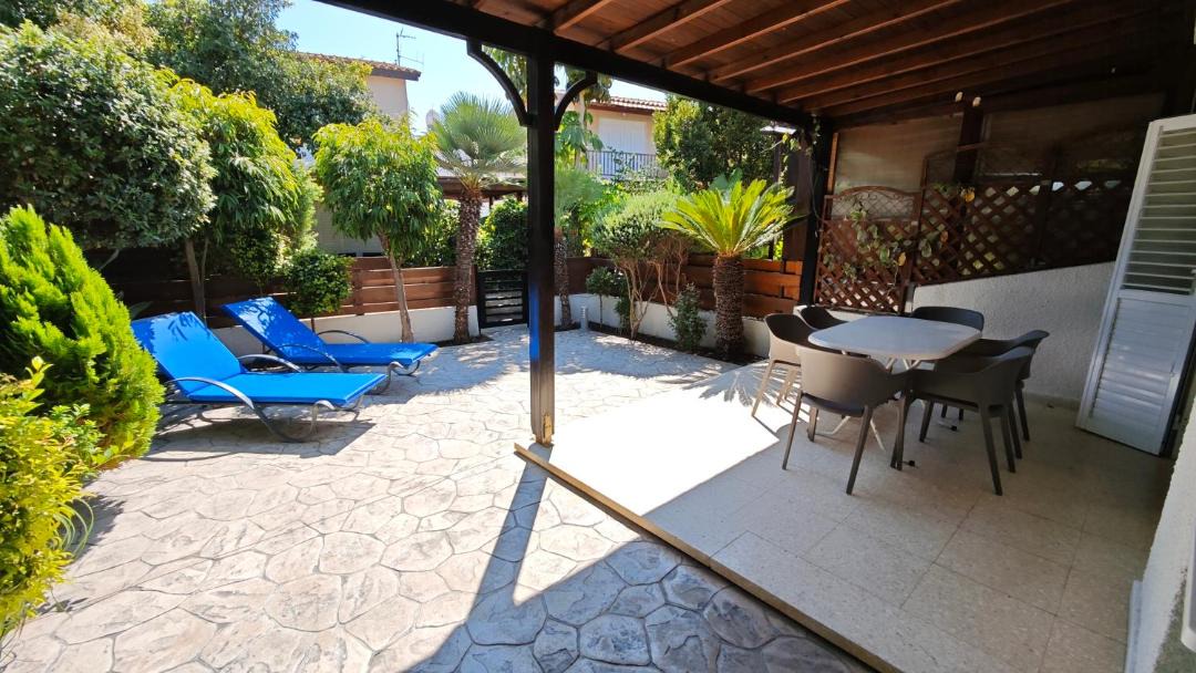 Pervolia House | Manors Seaside 2BR House 100m from the Beach & Free Parking