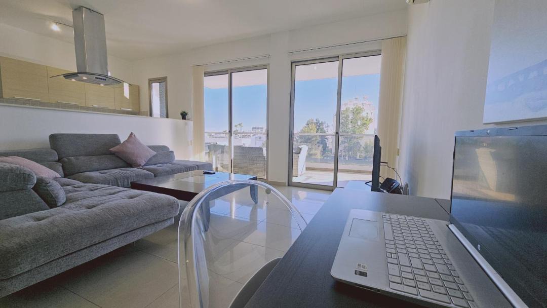 Larnaca City Centre Apartment | STAY White Petals Apartment