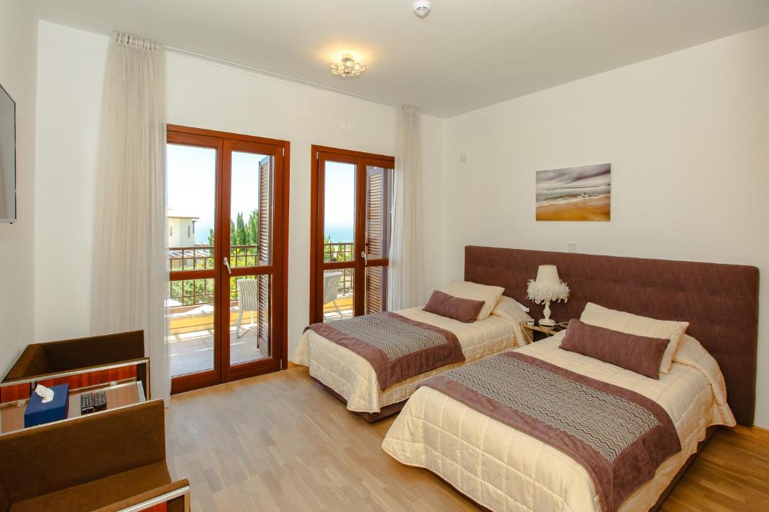 Aphrodite Hills Villa | Luxury Central Villa AJ06 with Private Heated Pool & Jacuzzi, Services Inc, Aphrodite Hills Resort