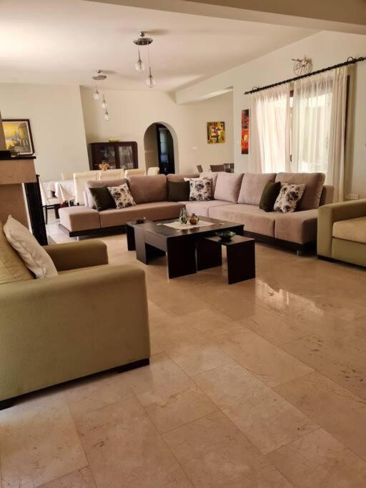 Karaagaรง Villa | House in Nature