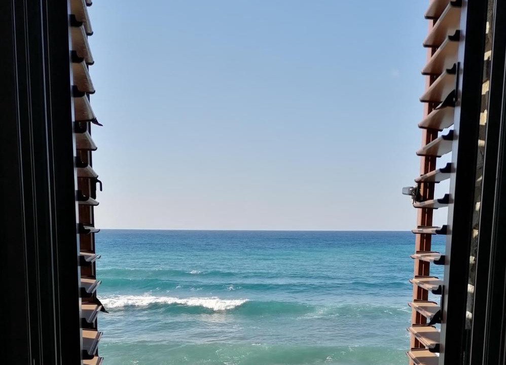 Pomos House | Shambala Beach House-where mountains meet the sea