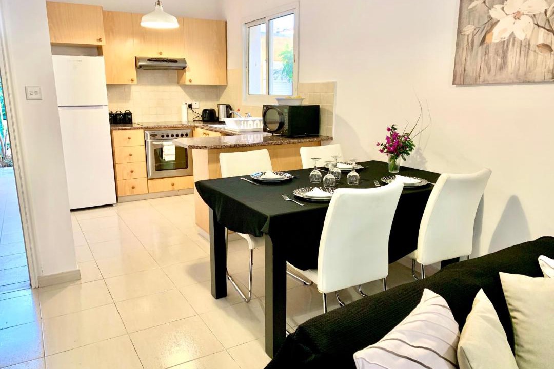 Universal Apartment | Sirena Cypria Sunset 15