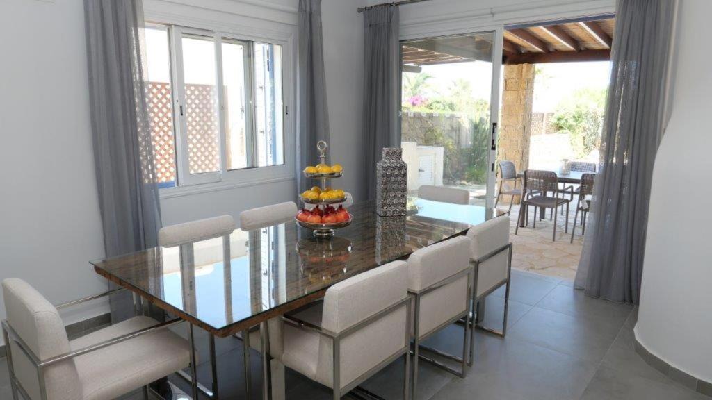 Chlorakas Villa | Resitour - Apollo Beach Villa 37