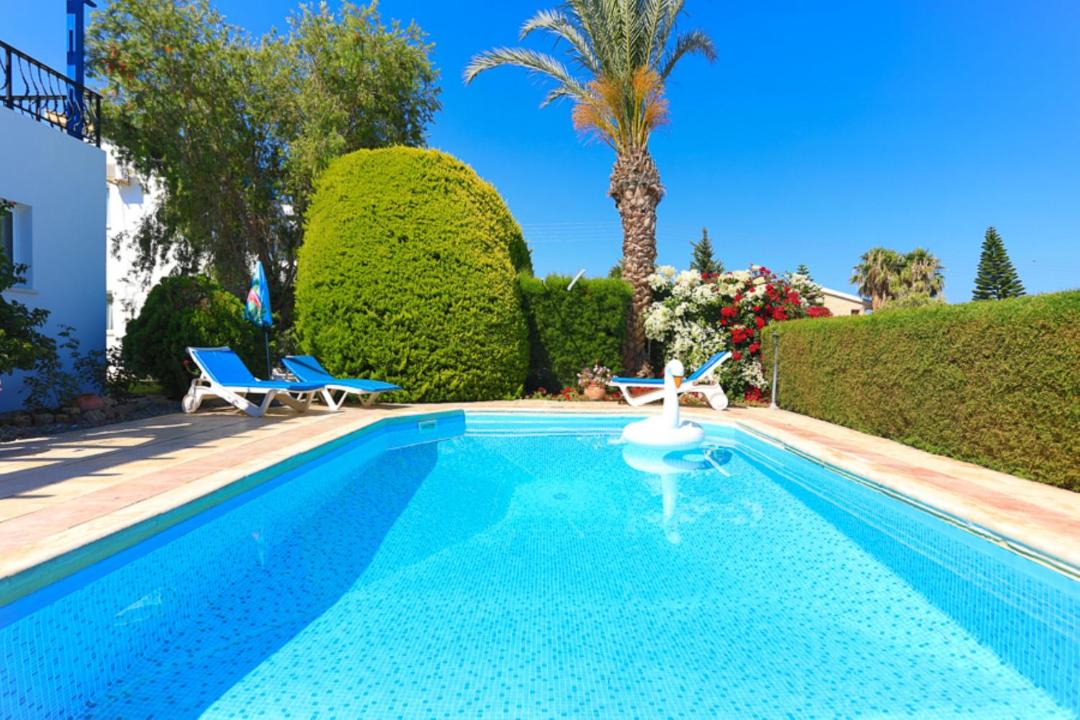 Argaka Villa | Lemon Grove Villa Dio