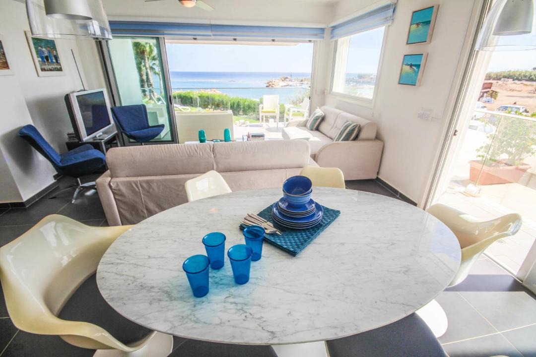 Kapparis Apartment | Beachfront Trident