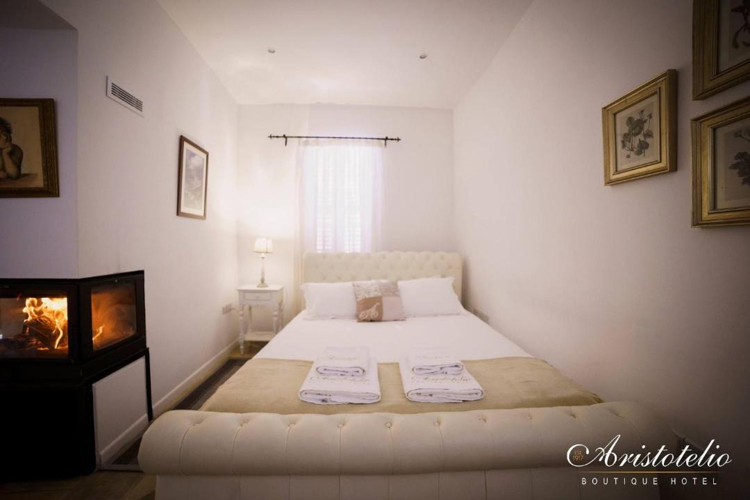 Pedhoulas Bed & Breakfast | Aristotelio Boutique Hotel