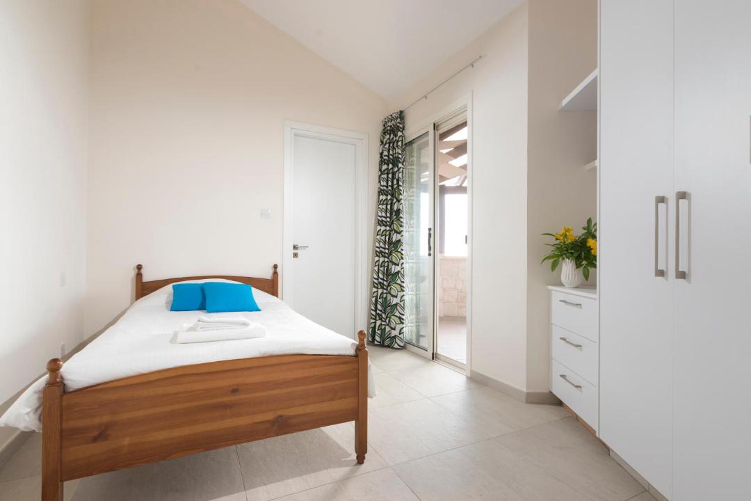 Tala Villa | Resitour - Perneri Four Bedroom Villa