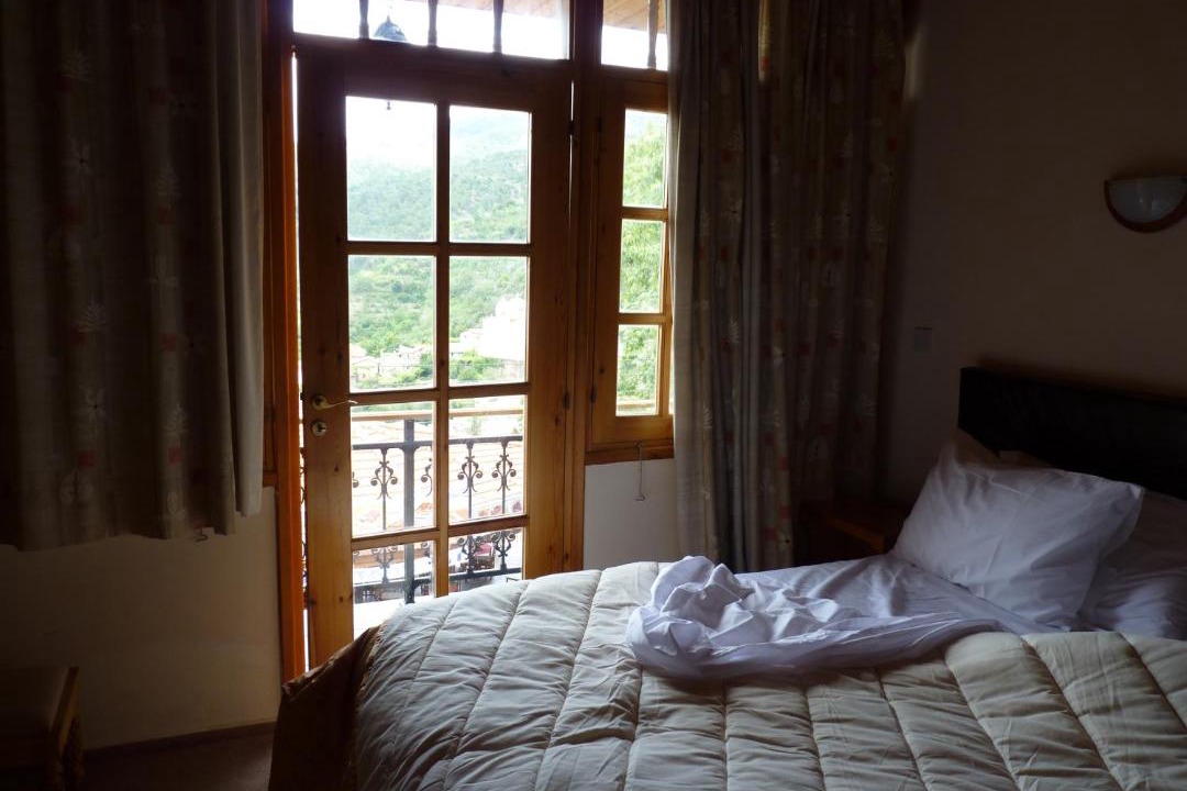 Pedhoulas Hotel | Mountain Rose Hotel & Restaurant