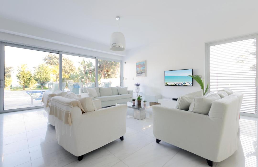 Pervolia House | Katerina House