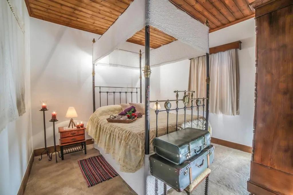Lofou House | Lofou Traditional House