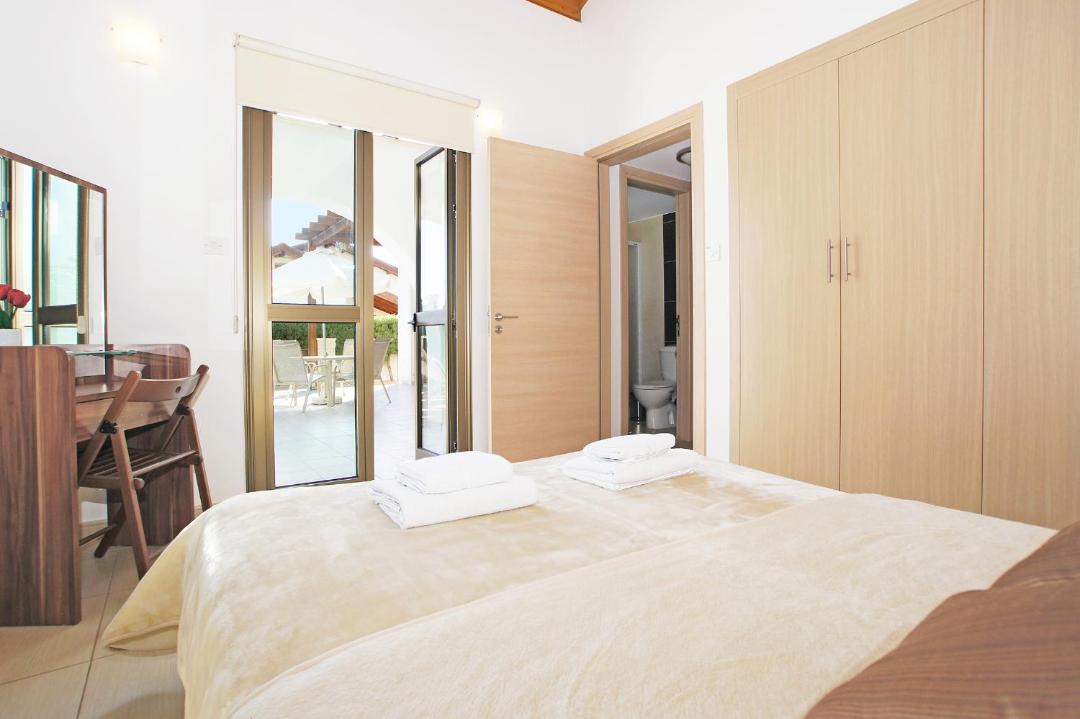 Ayia Thekla Villa | Villa Louisa