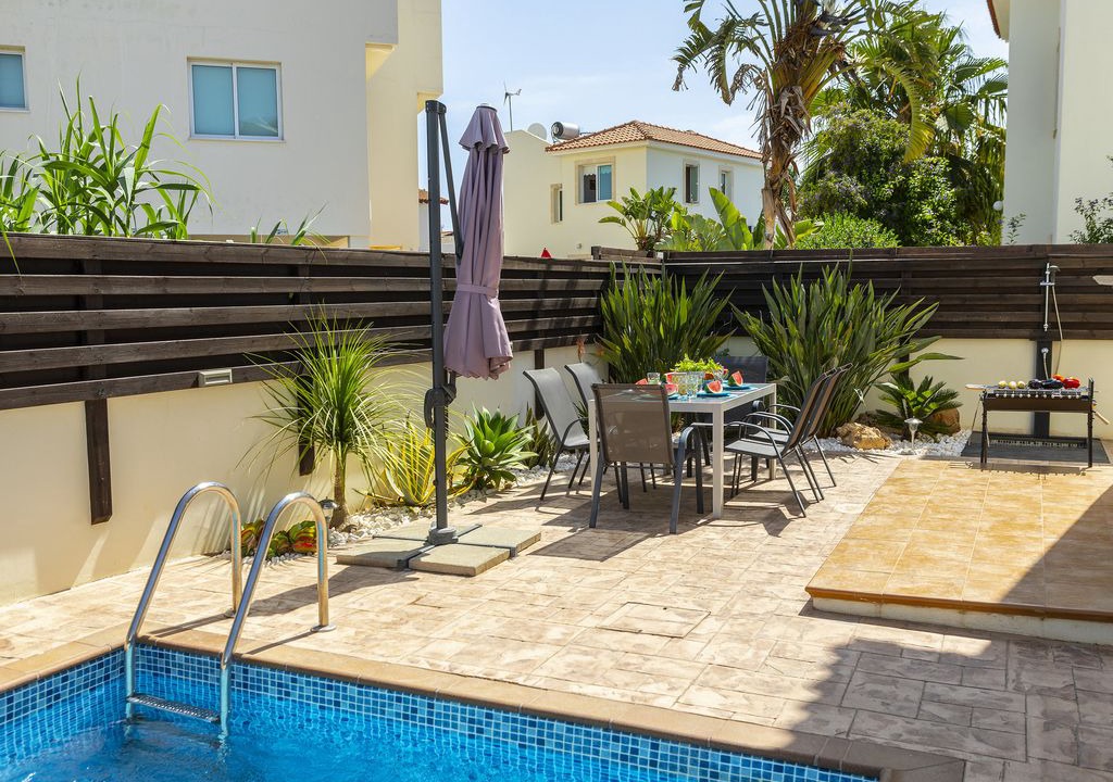 Photo of Outdoor in Pernera