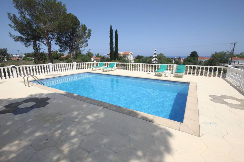 Photo of Outdoor in Karavas