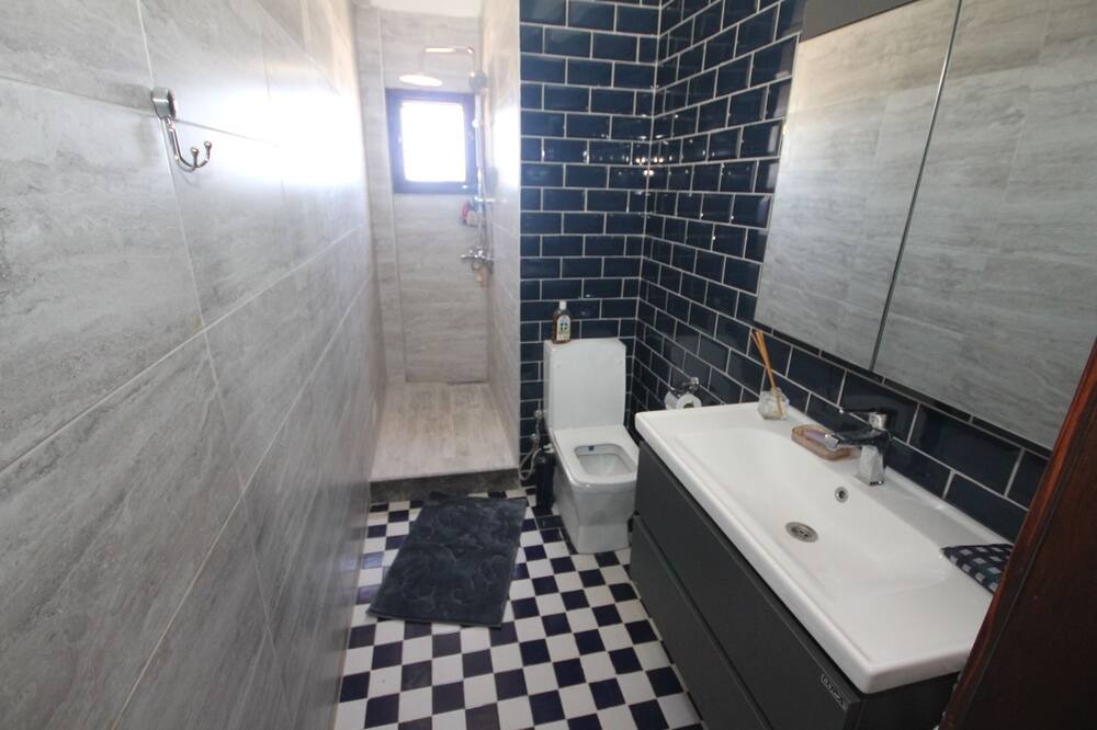 Photo of Bathroom in Karavas