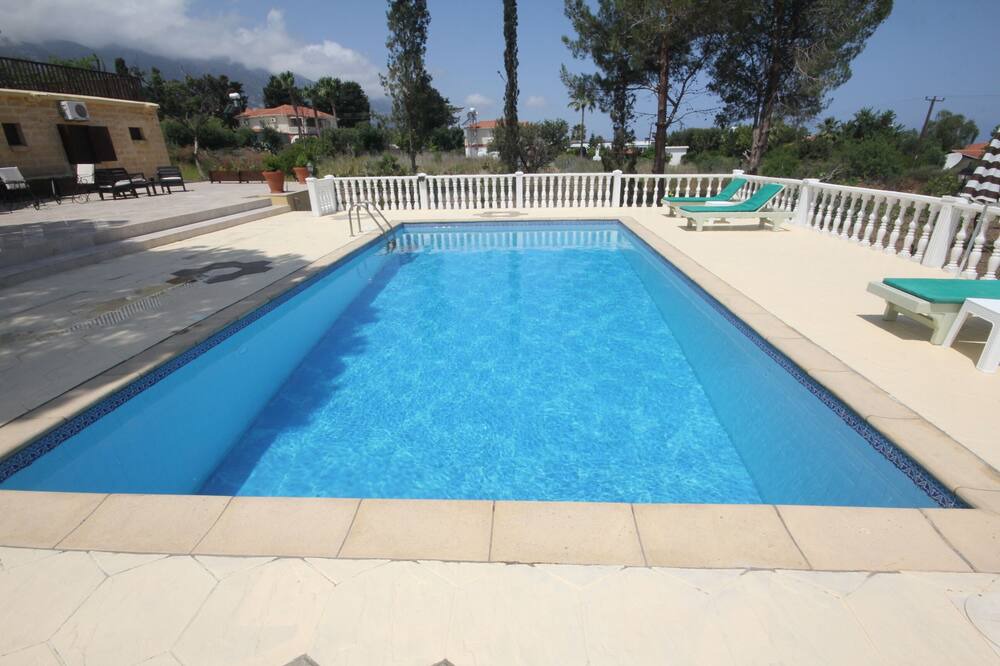 Photo of Outdoor in Karavas