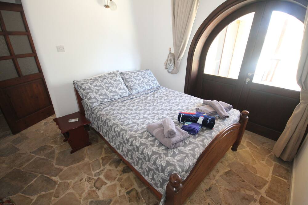 Photo of Bedroom in Karavas