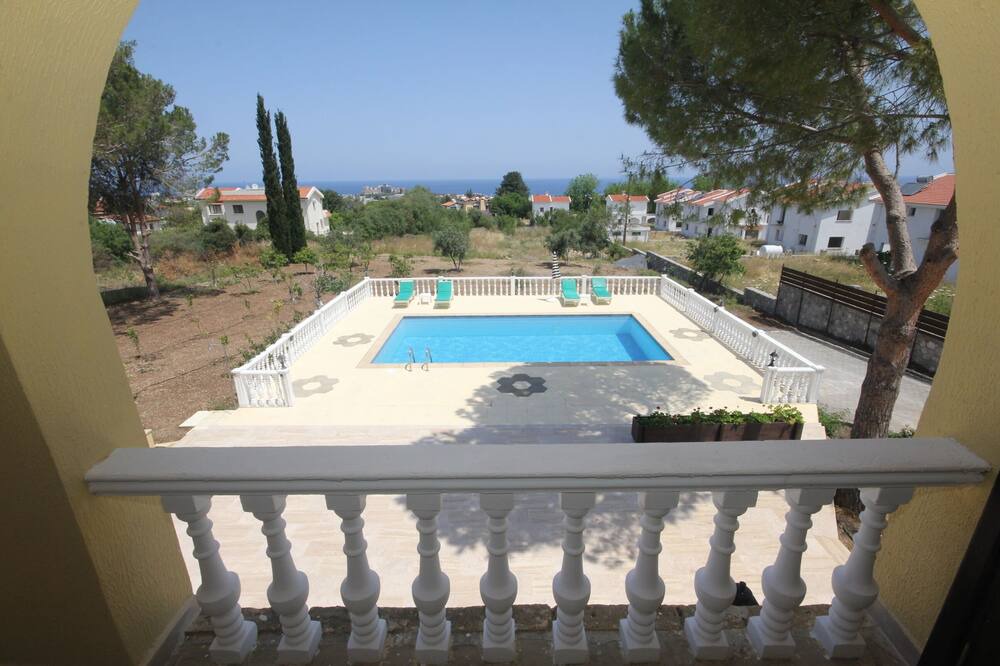 Photo of Outdoor in Karavas