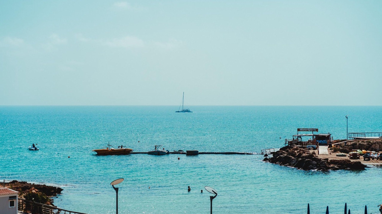 Photo of Others in Pernera