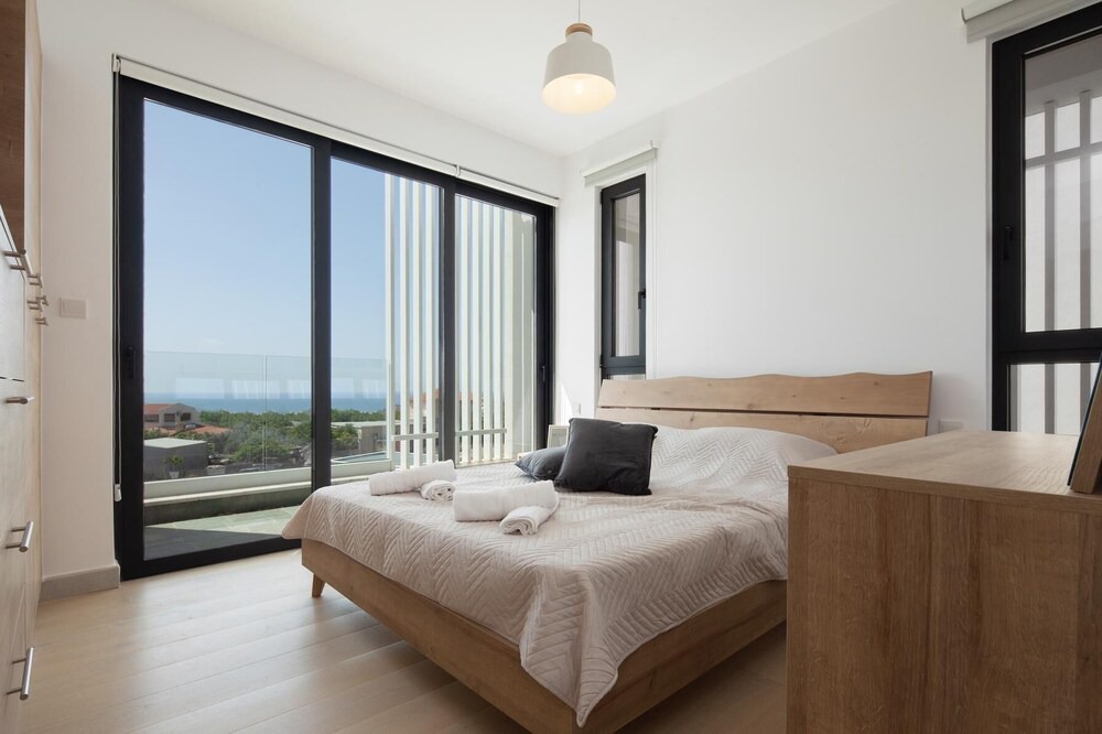 Photo of Bedroom in Emba