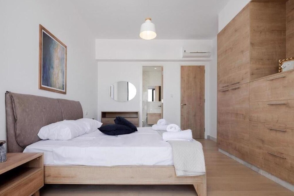 Photo of Bedroom in Emba