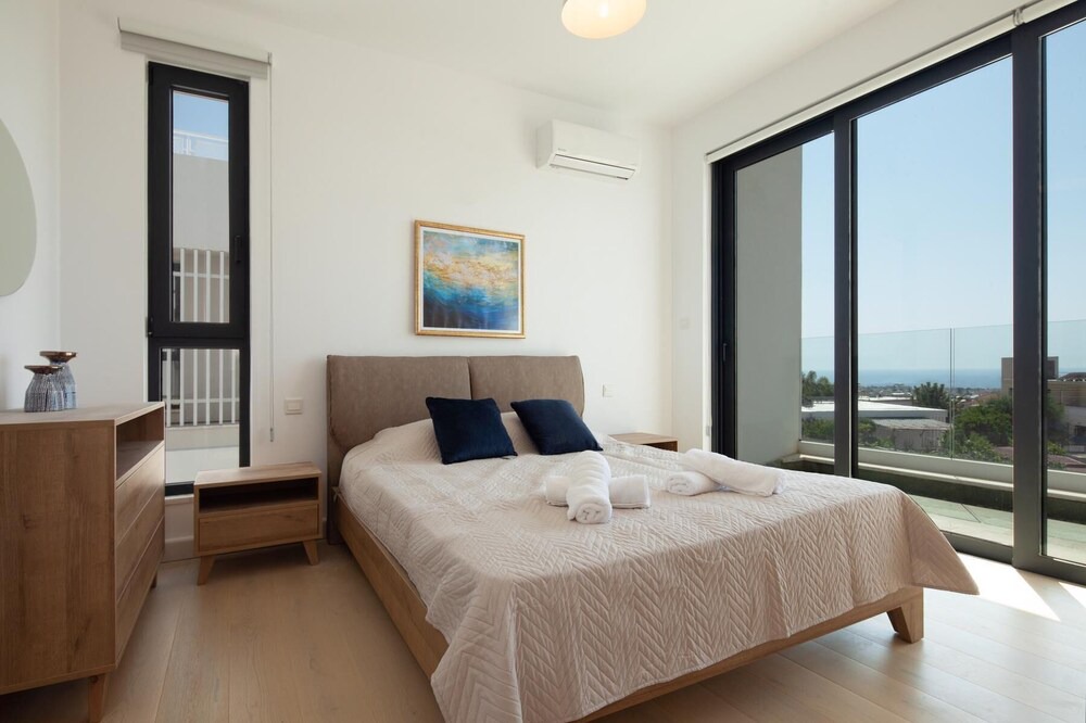 Photo of Bedroom in Emba