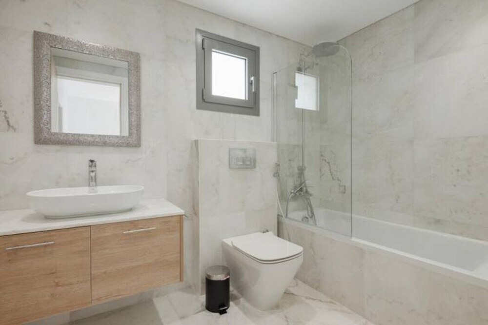 Photo of Bathroom in Emba