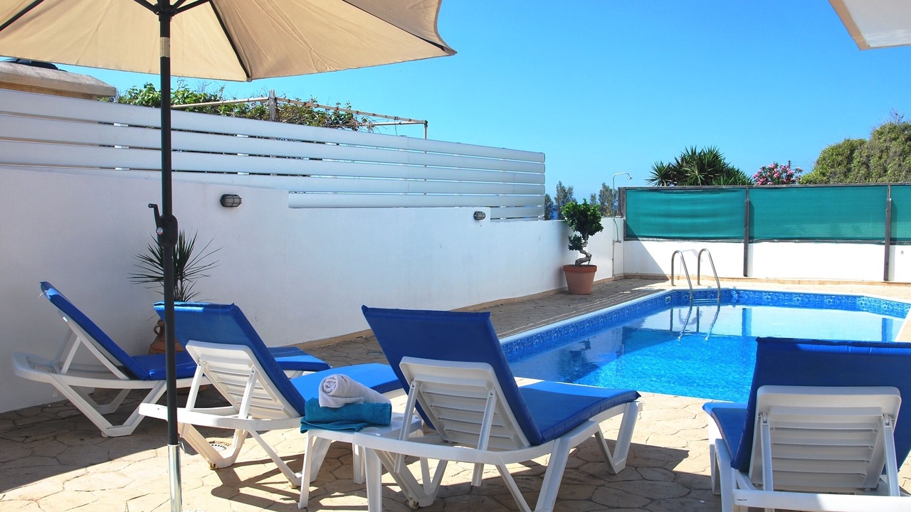Photo of Outdoor in Pomos