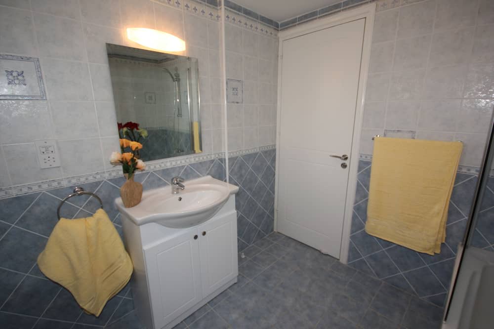Photo of Bathroom in Pissouri